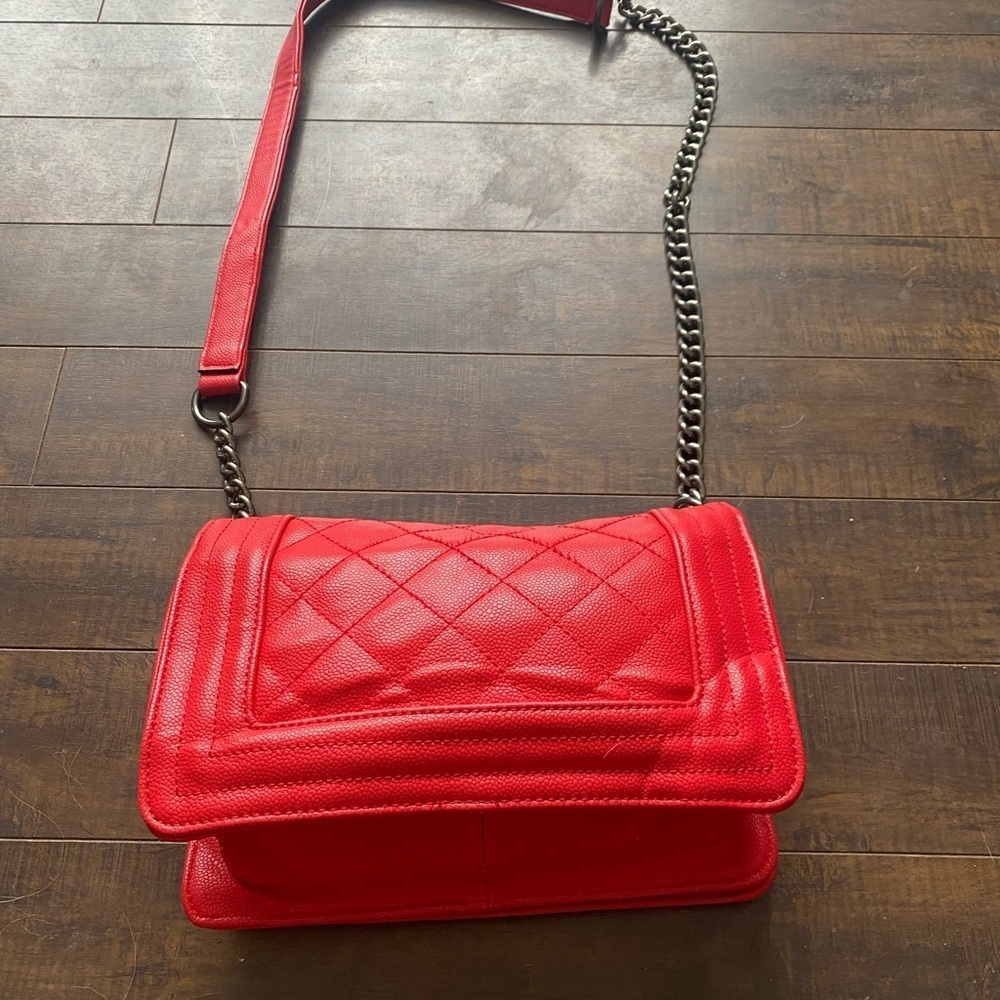 Red Quilted Crossbody Shoulder bag - Picture 7 of 16